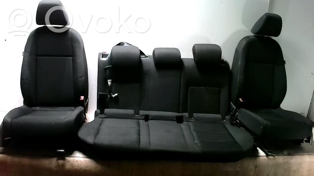 Volkswagen Golf VI Tapicerka / Komplet 