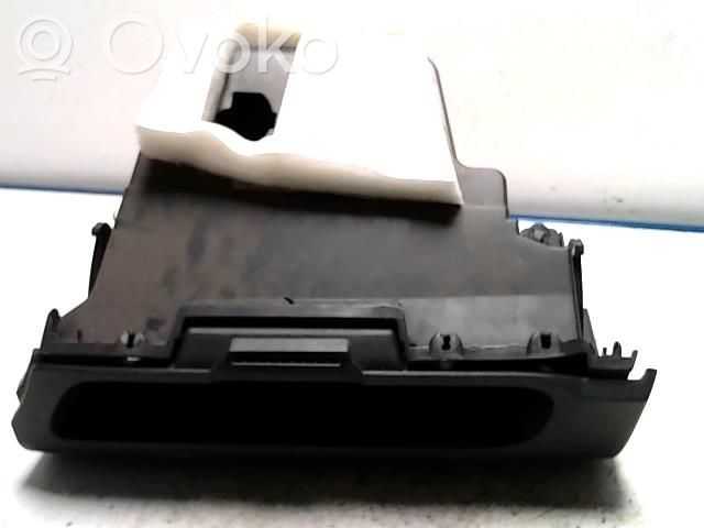 Nissan Note (E11) Daiktadėžė 