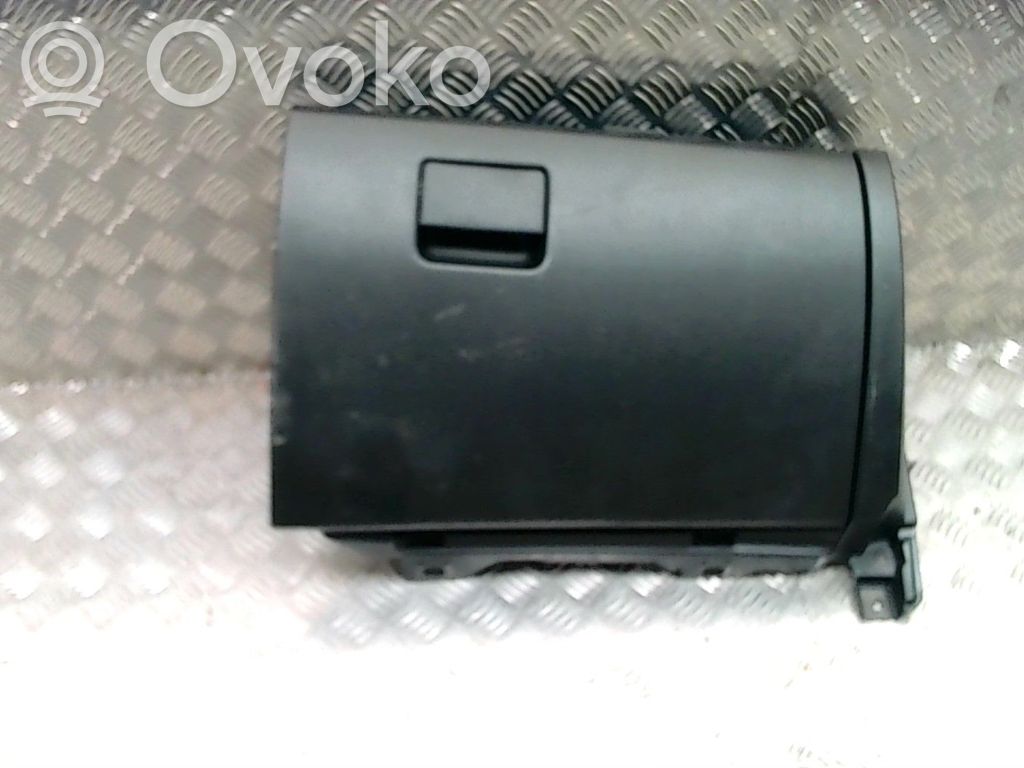 Handschuhfach   BHN164030C02,BHN164030C02
