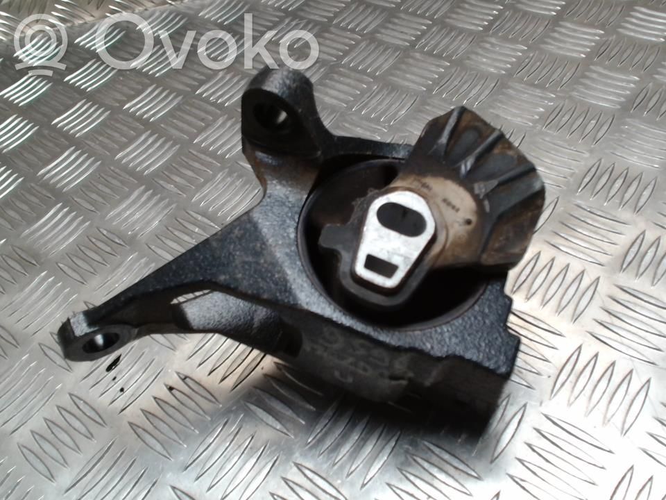 Soporte de montaje del motor