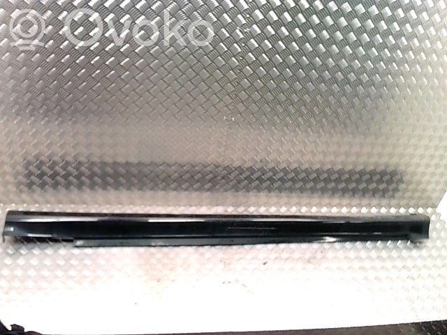 Mercedes-Benz B W245 Listón 