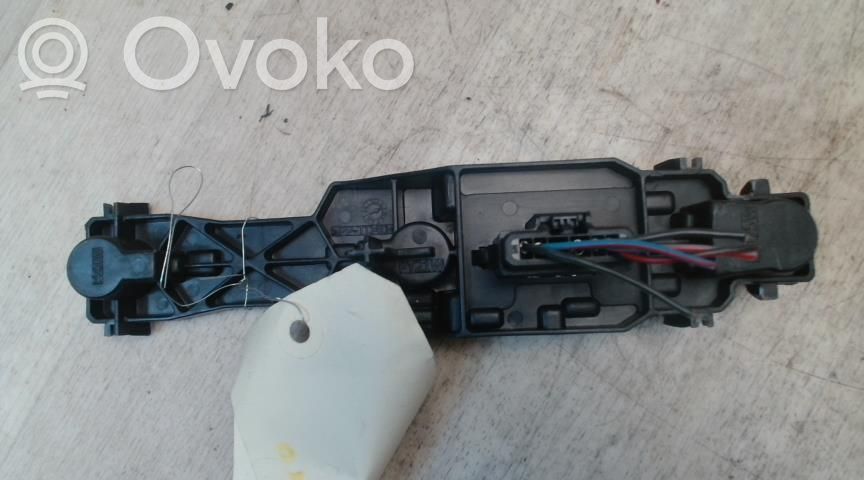 Dacia Sandero Éclairage de plaque d'immatriculation 