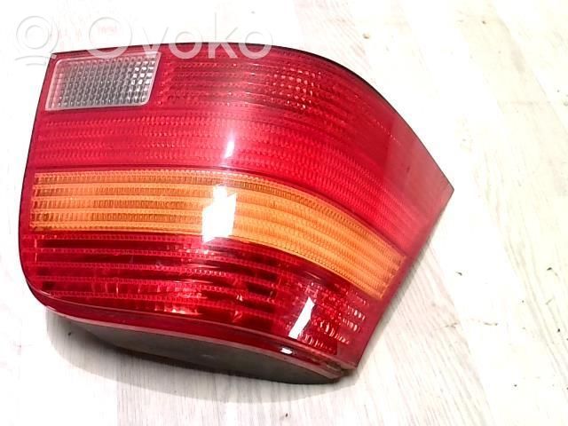Volkswagen Golf IV Luci posteriori