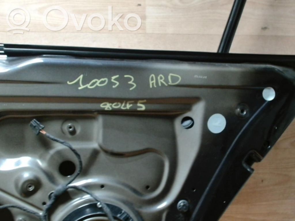 Drzwi tylne   1K6833302AA,1K6833302AA