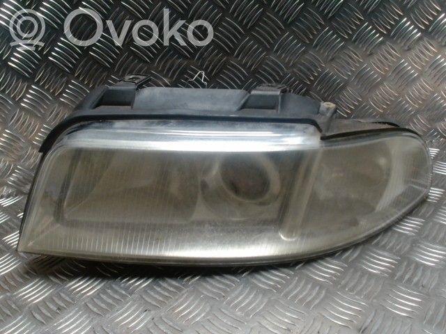Scheinwerferglas   8D0941029AK,8D0941029AK