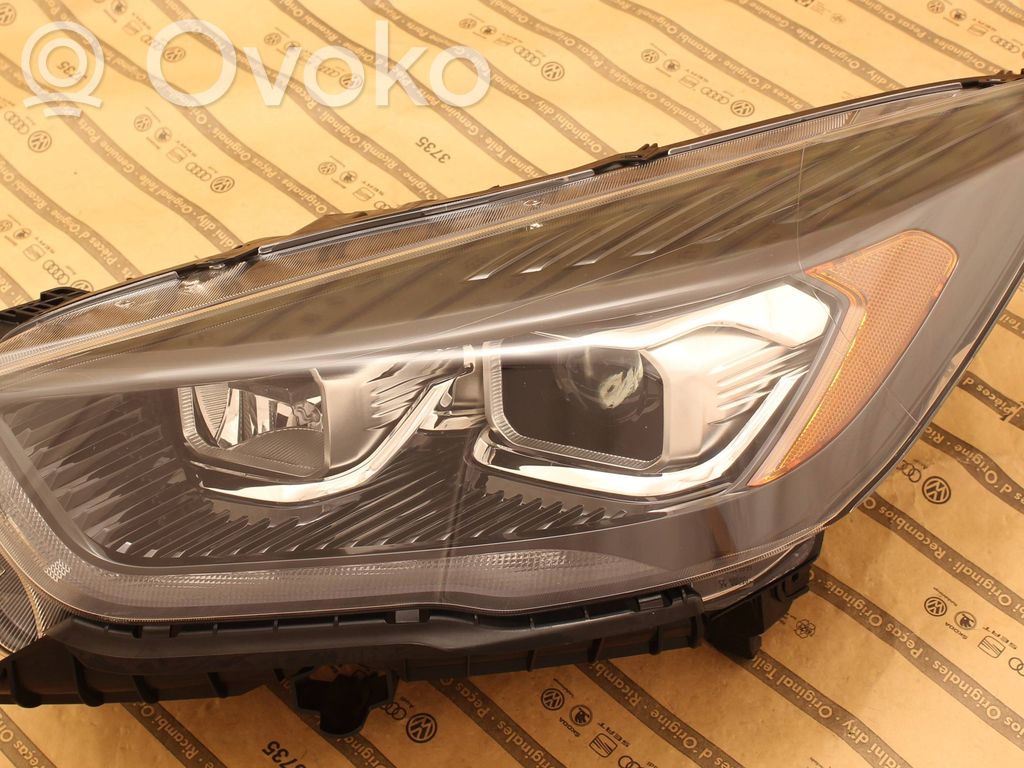 Ford Kuga II Far 