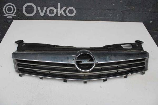 Opel Astra H Etusäleikkö 