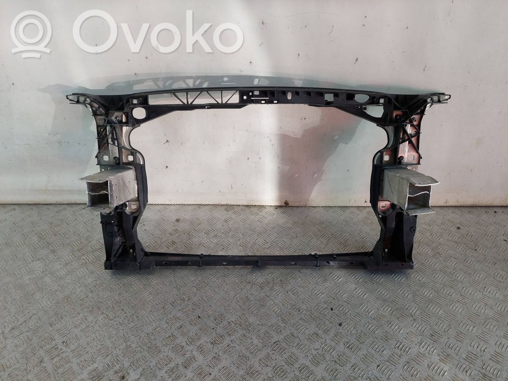 Radiatoru panelis   8W0805594,8W0807134,8W0807133