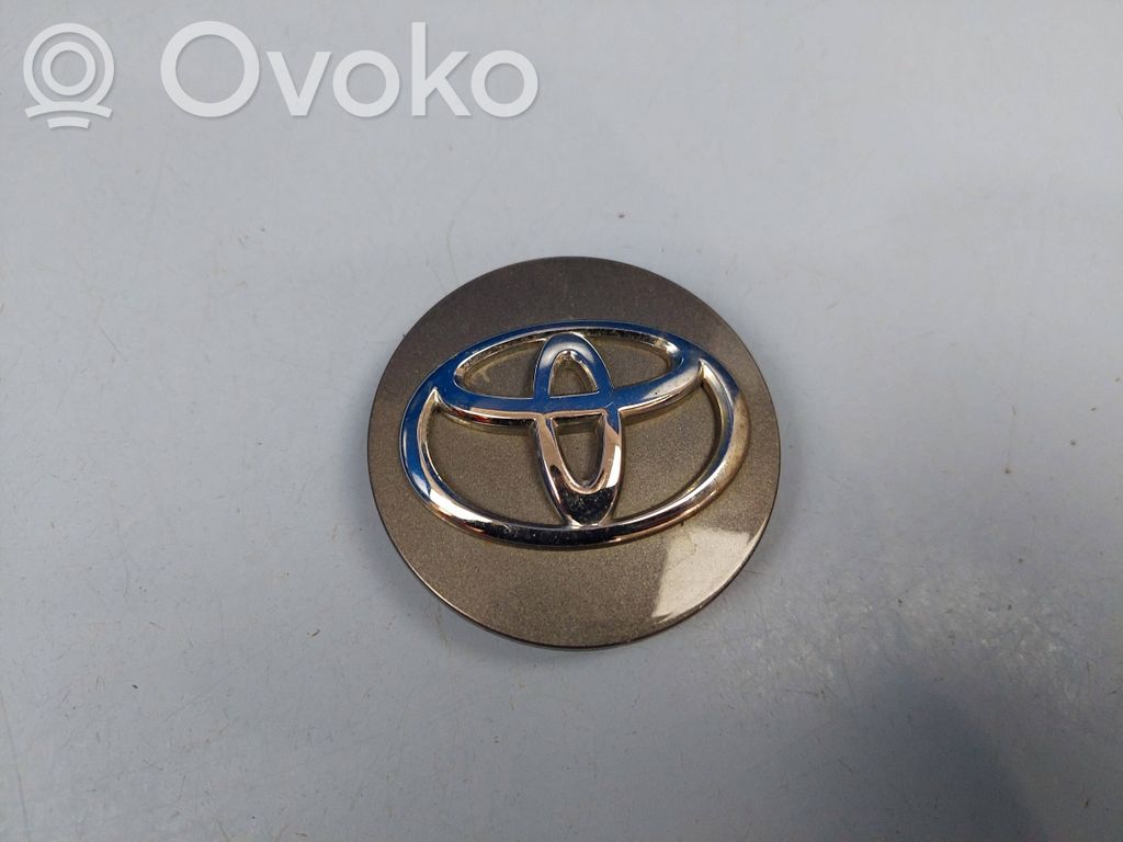 Toyota Auris E180 Dekielki / Kapsle oryginalne 