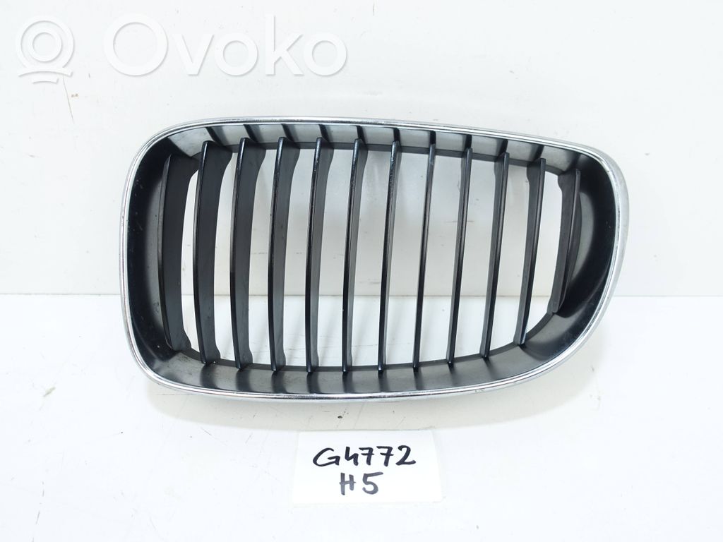 BMW 1 E82 E88 Griglia superiore del radiatore paraurti anteriore 