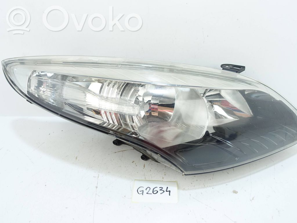 Renault Megane III Phare frontale 