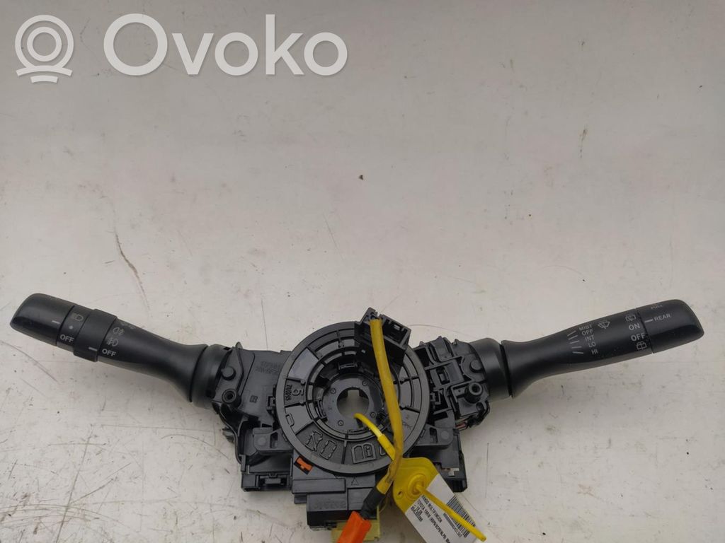 Toyota Yaris Comutator/buton multifuncțional 