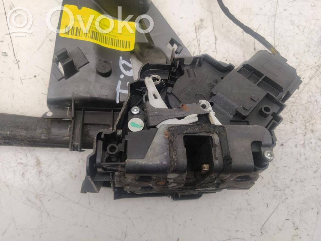 Etuoven lukko   7M5AR21813CA