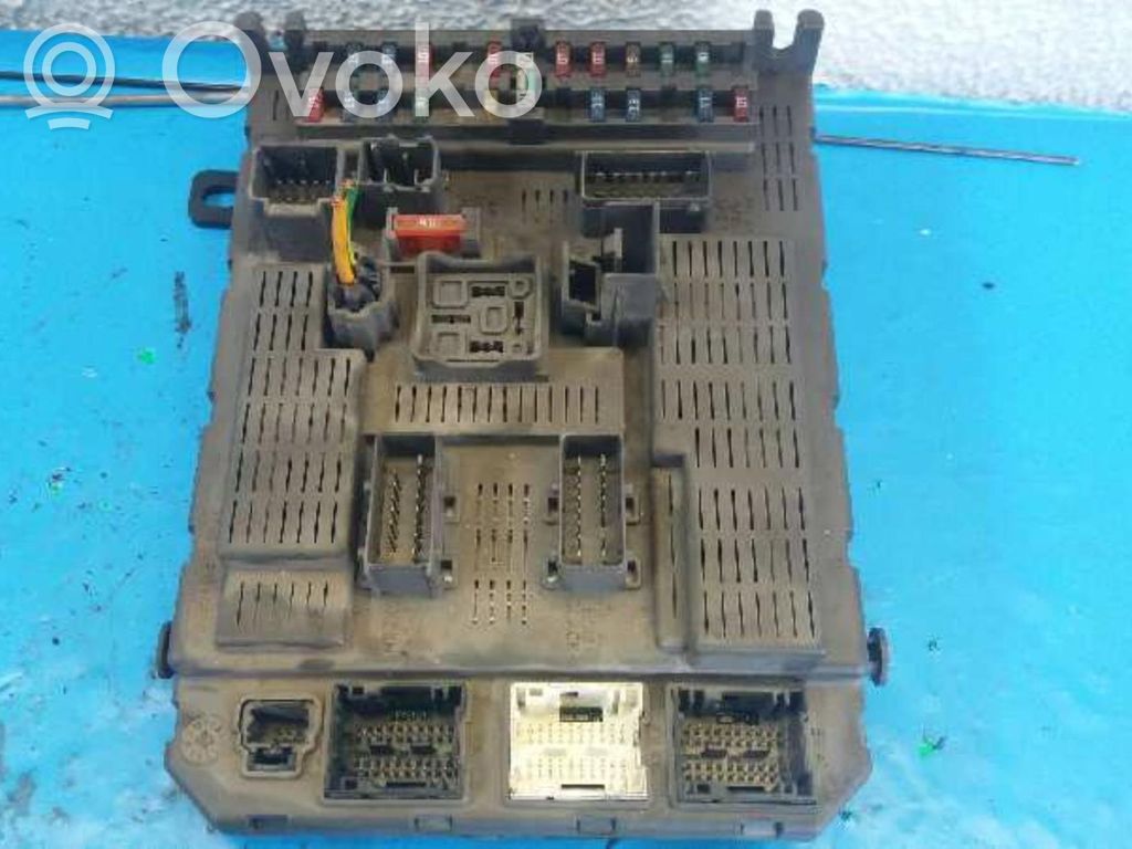 Citroen C5 Fuse module 