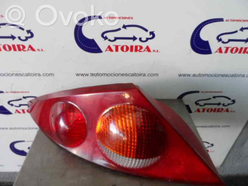 Rear/tail lights   1358956