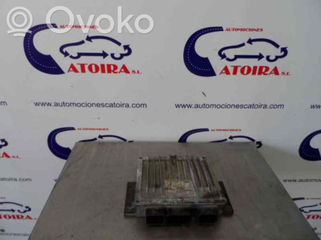 Unidad de control/módulo ECU del motor   8200623251
