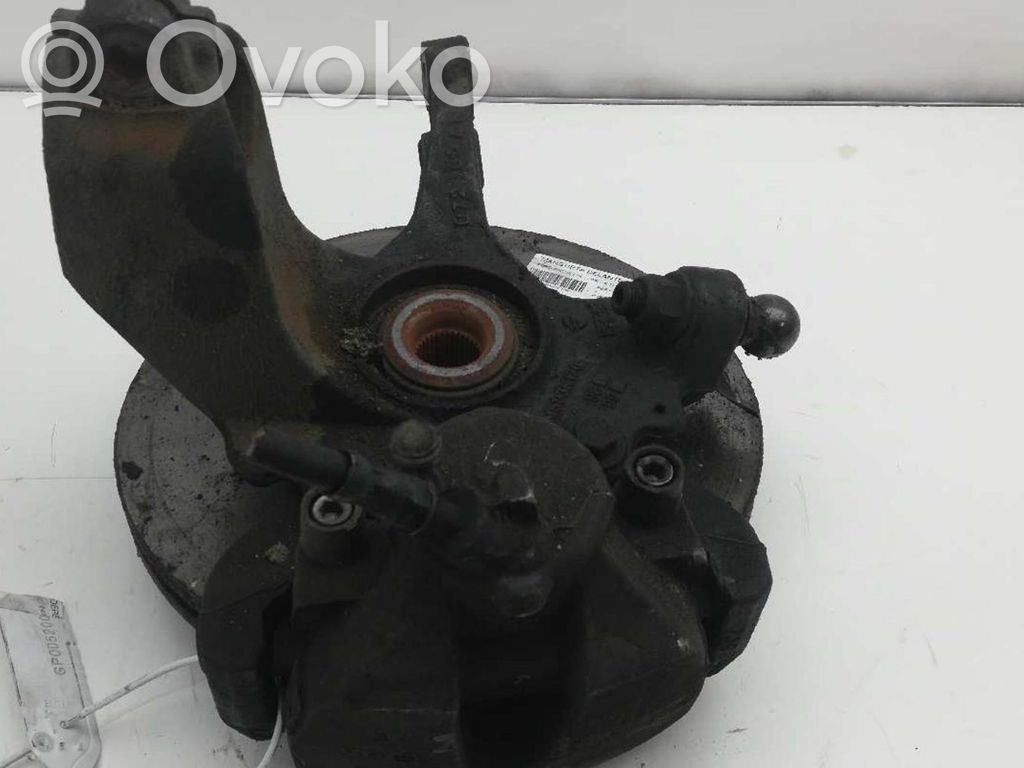 Fuso a snodo con mozzo ruota anteriore   3M513K170