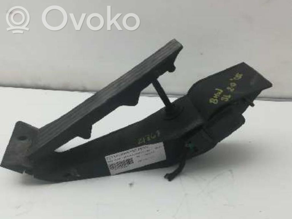 Akceleratoriaus pedalas   9656271B