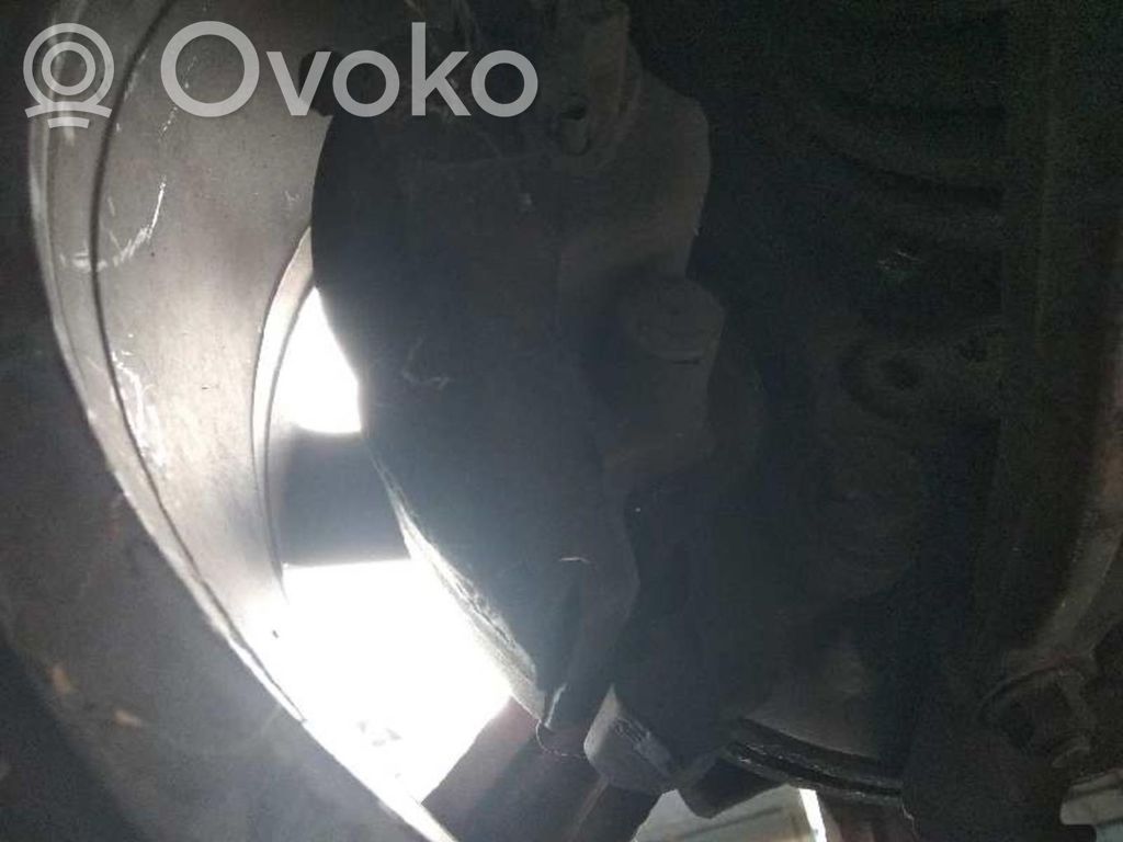 Volkswagen Golf V Jeu de disques et étriers de frein