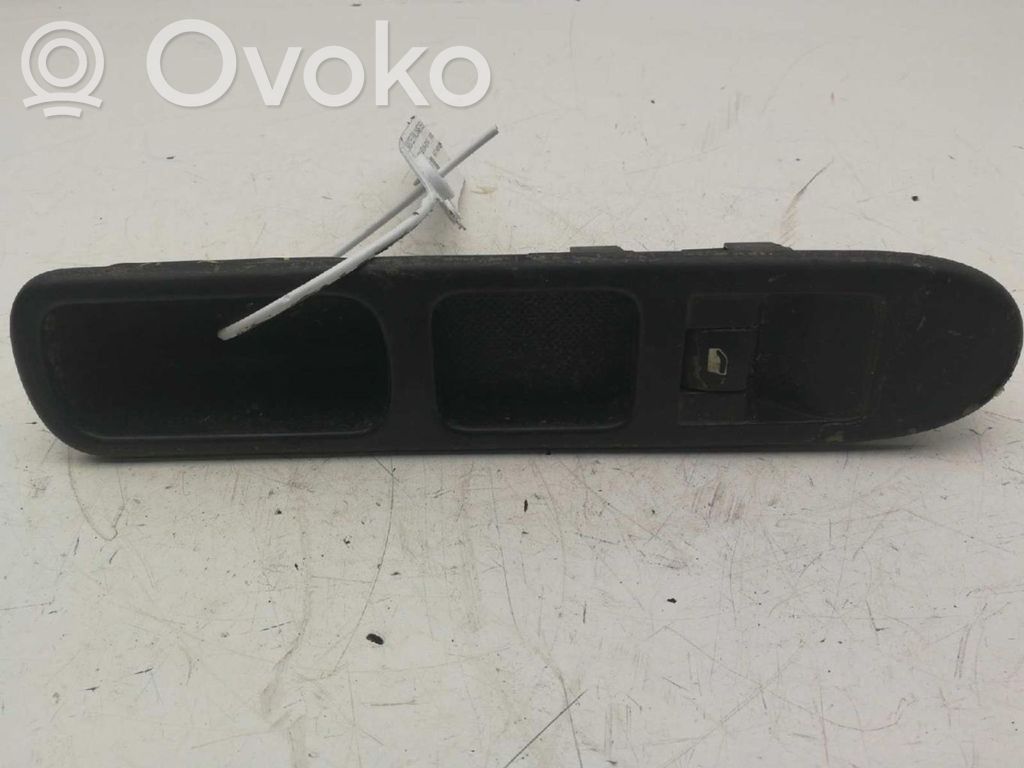 Peugeot 307 Interruttore di controllo dell’alzacristalli elettrico