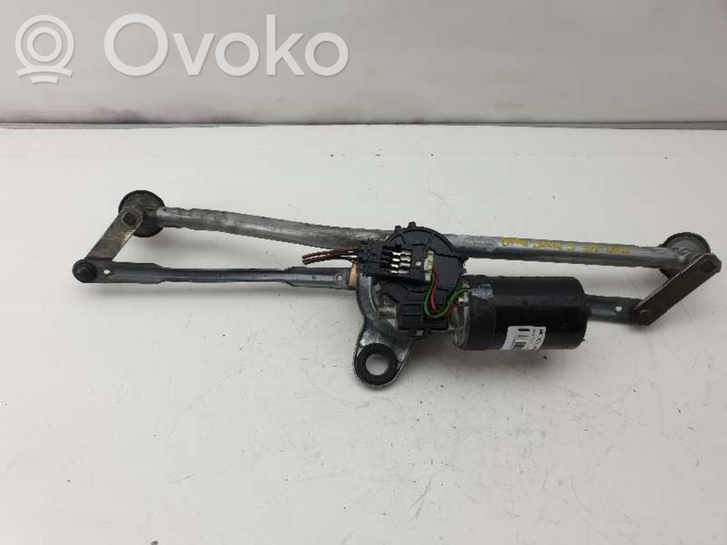 Motor y varillaje del limpiaparabrisas delantero   67638362155