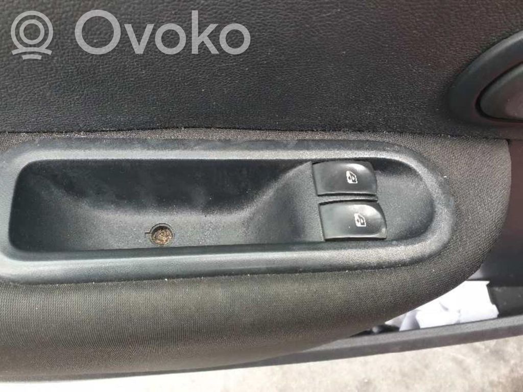 Interruptor del elevalunas eléctrico   8200356519