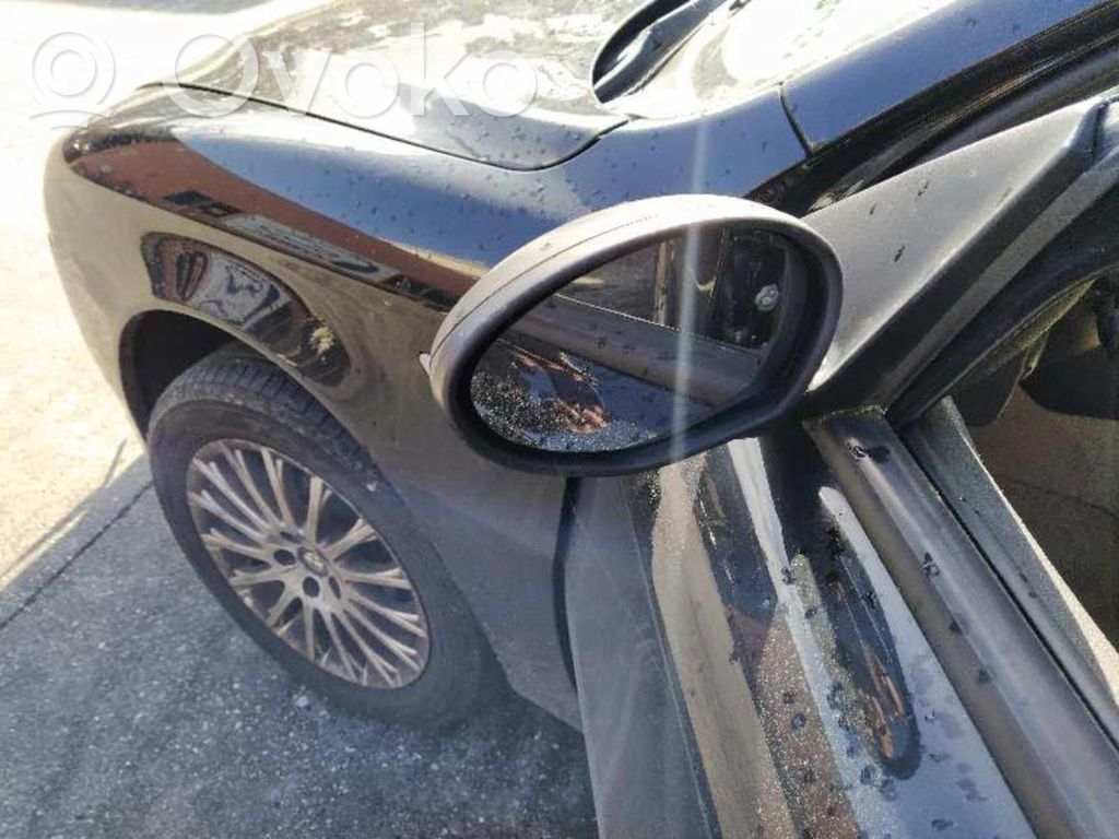 Rétroviseur électrique de porte avant