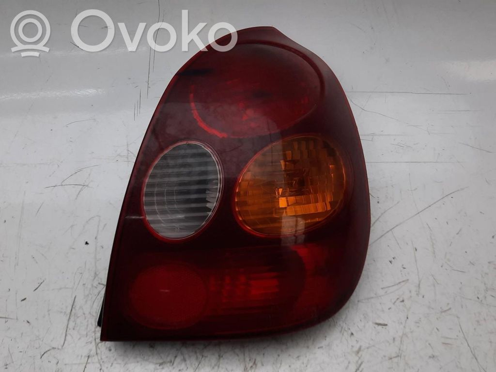 Rear/tail lights   815501E130