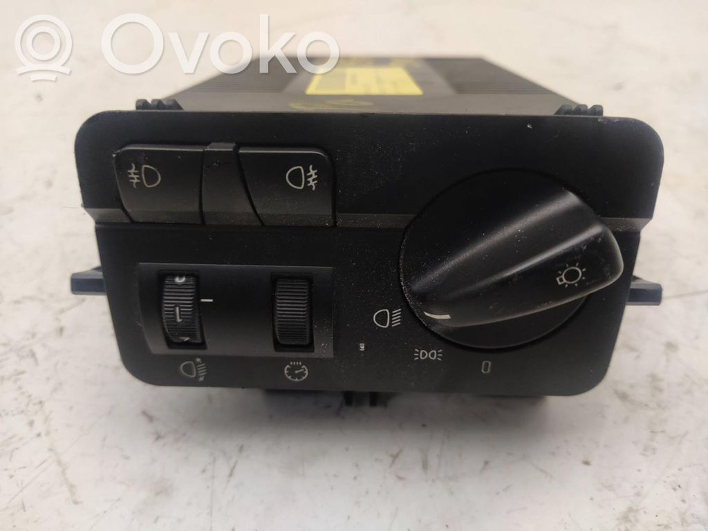 Comutator lumini   61316901429