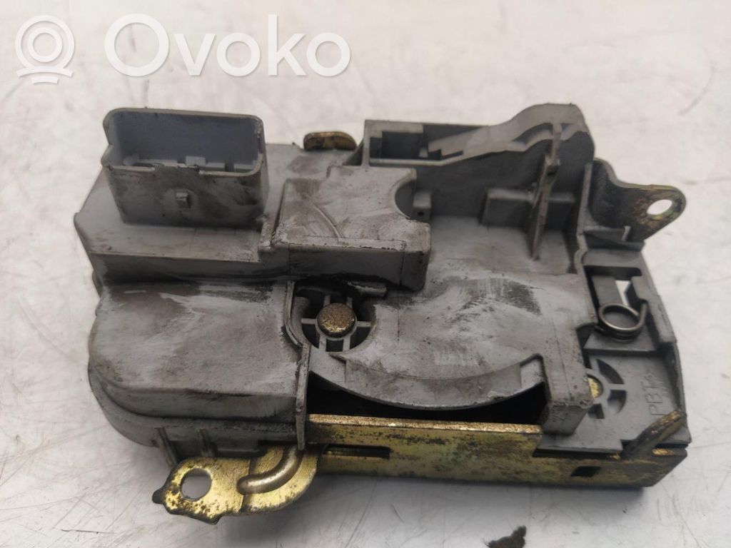 Front door lock   5221M1698I7