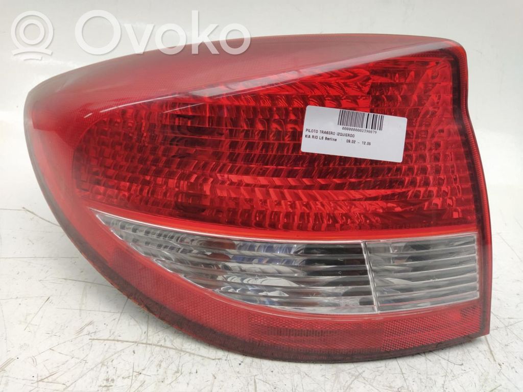 KIA Rio Feux arrière / postérieurs