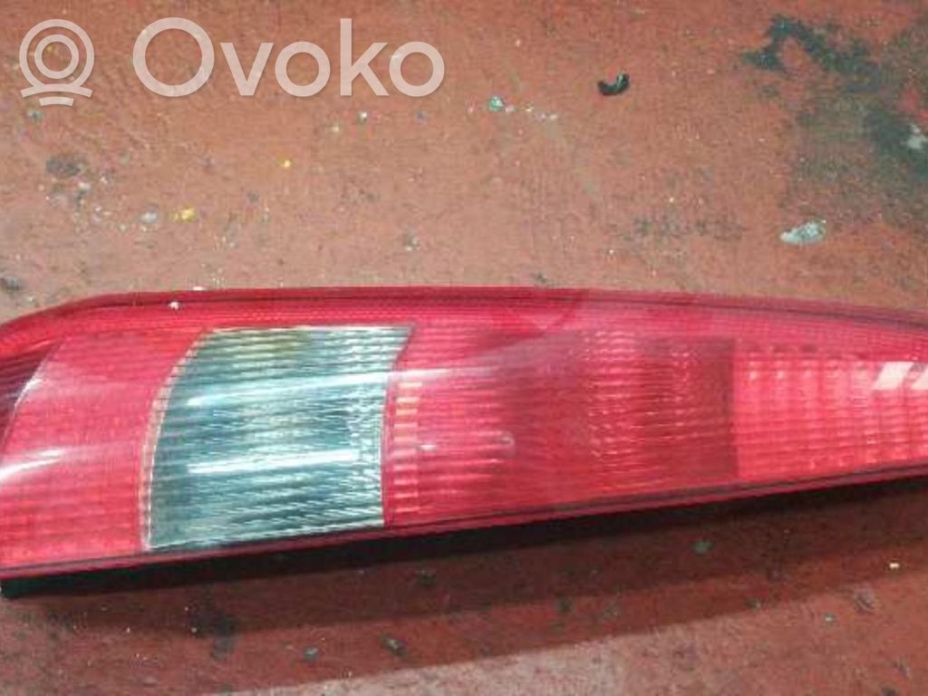 Ford Fiesta Lampă spate în caroserie 