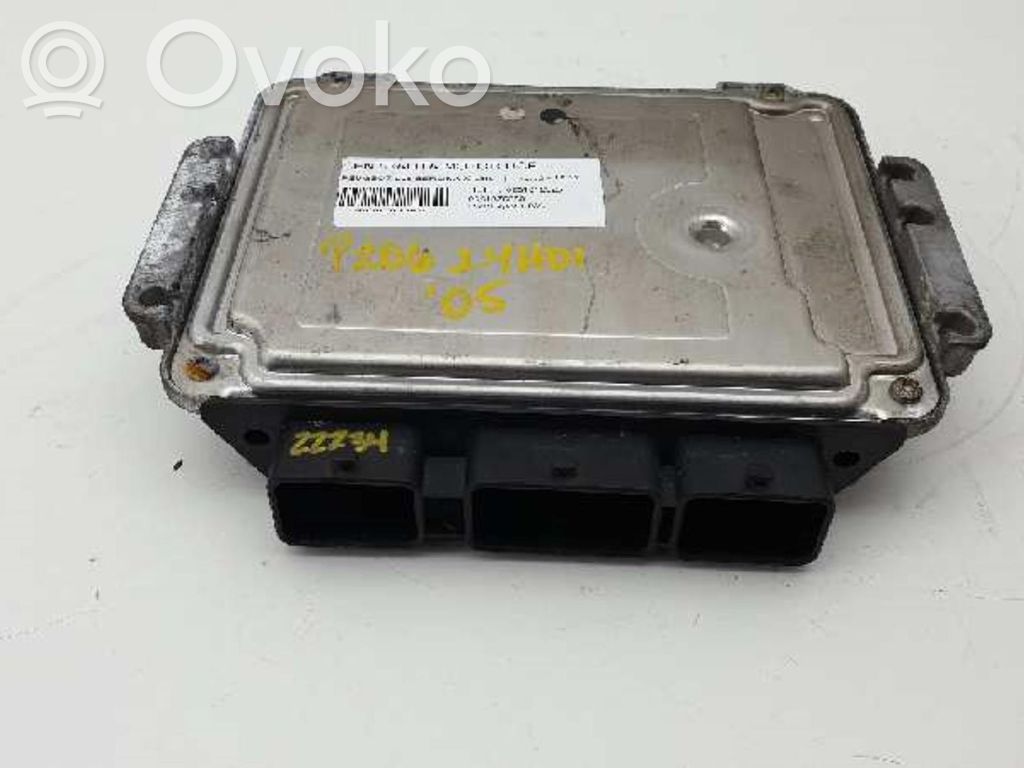 Unidad de control/módulo ECU del motor   0281012525