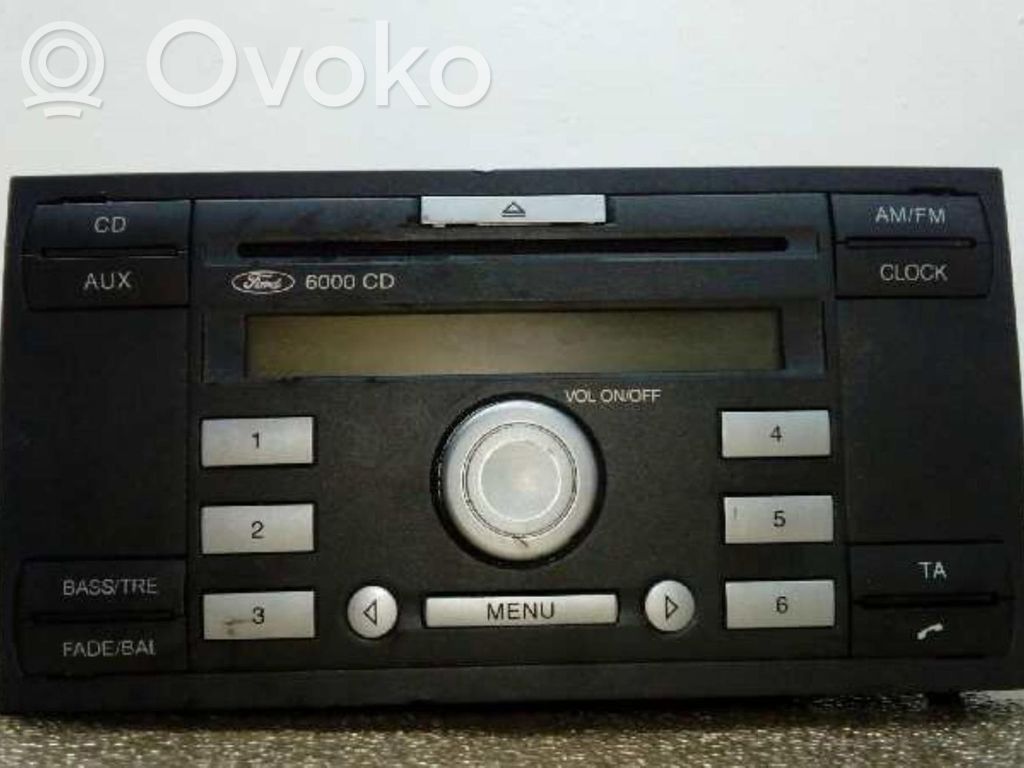 Radio/CD/DVD/GPS-pääyksikkö   5M5T18C815FA