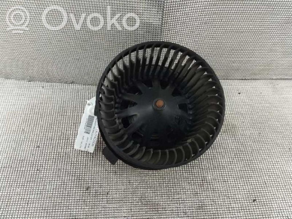 Peugeot 206+ Ilmastointilaitteen läpän käyttölaite/moottori (A/C) 