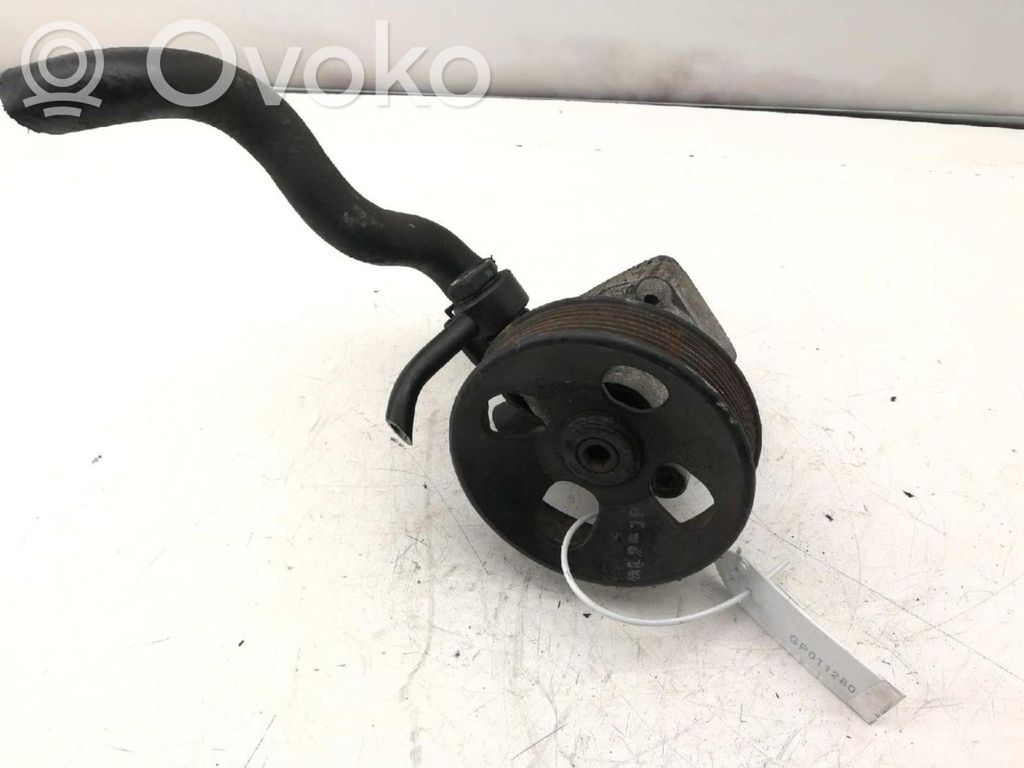 Ohjaustehostimen pumppu   6X23A208