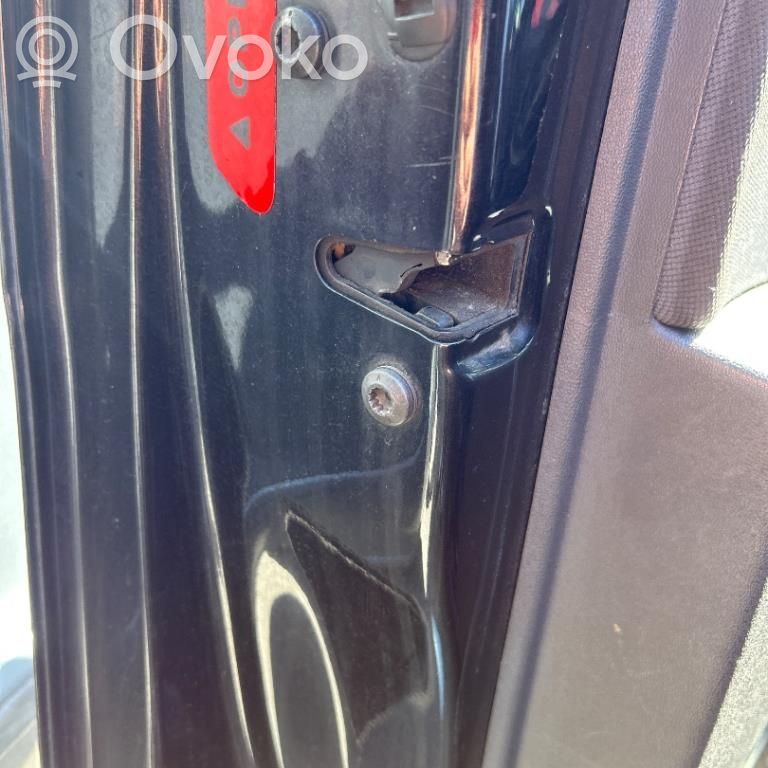 Cerradura de puerta delantera