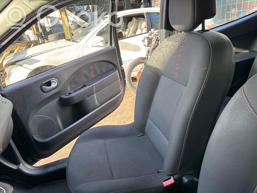 Asiento delantero del pasajero