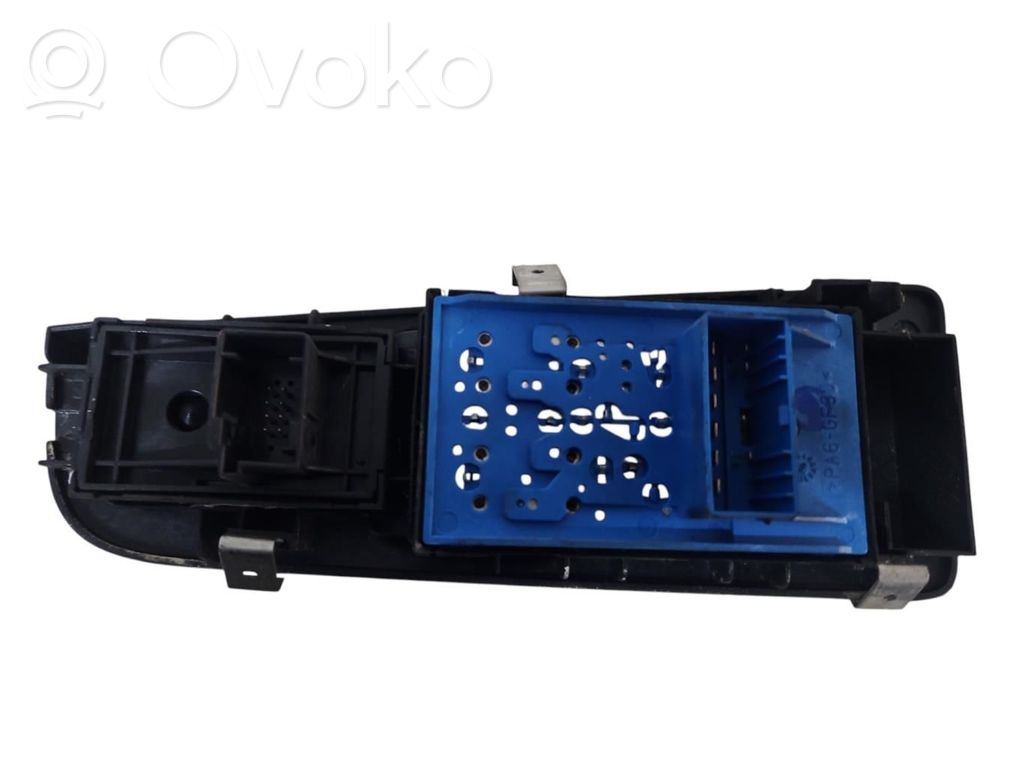 Fiat Punto (199) Interruttore di controllo dell’alzacristalli elettrico