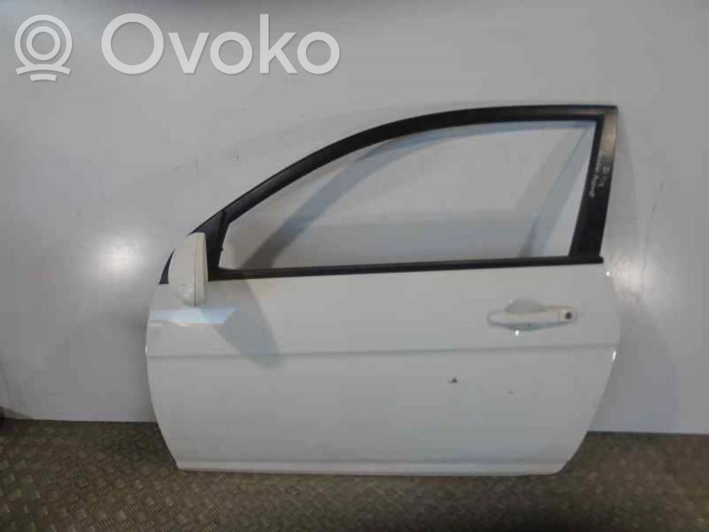 Hyundai Accent Puerta delantera 