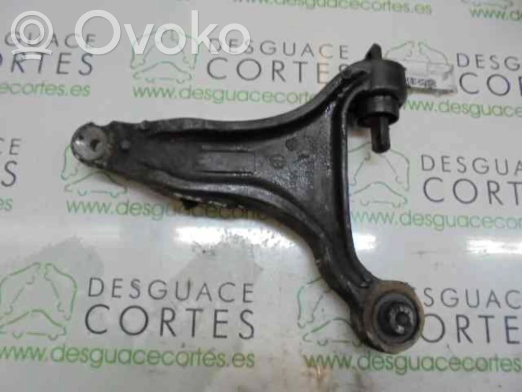 Volvo XC70 Braccio di controllo sospensione anteriore inferiore/braccio oscillante 