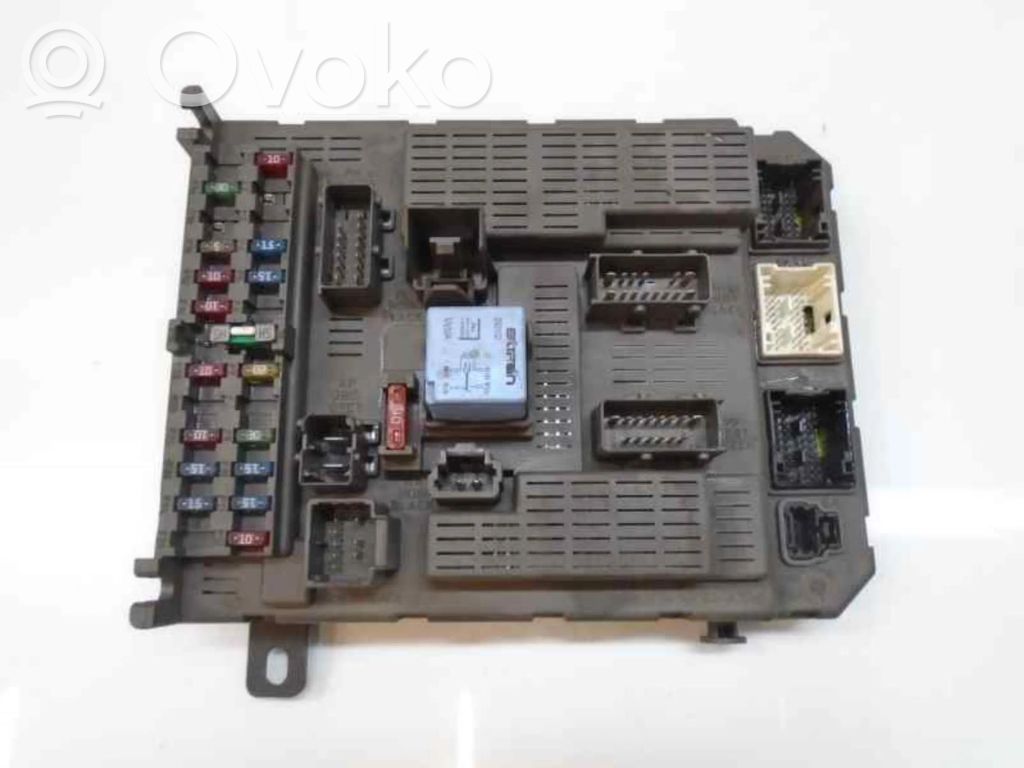 Citroen C5 Saugiklių blokas 