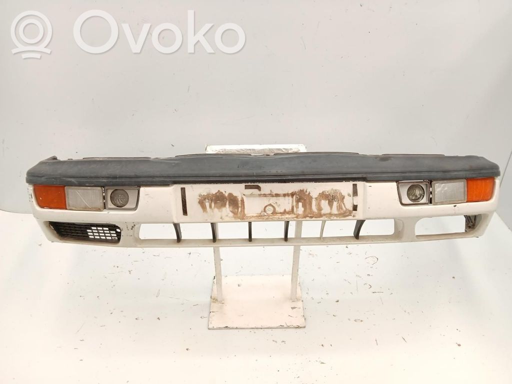 Volkswagen Golf III Zderzak przedni 