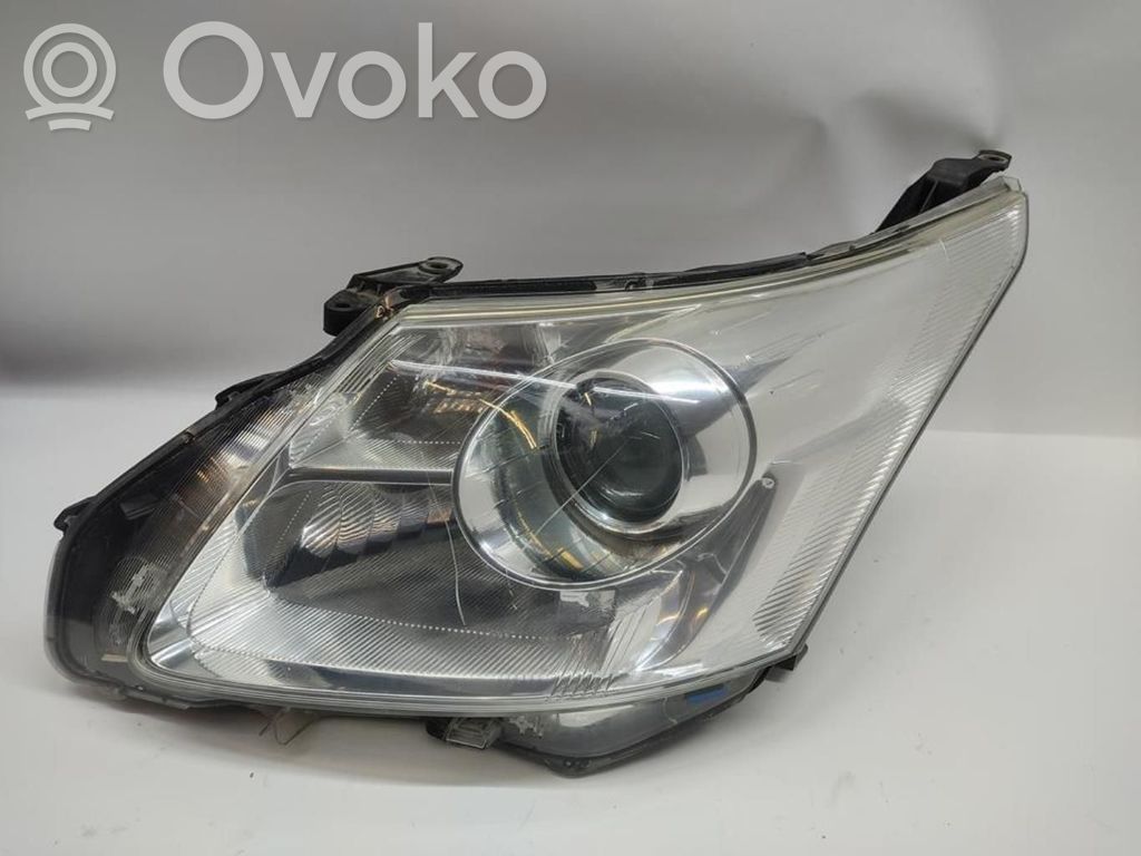 Toyota Avensis T270 Phare frontale