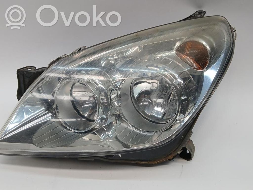 Opel Astra H Faro/fanale 