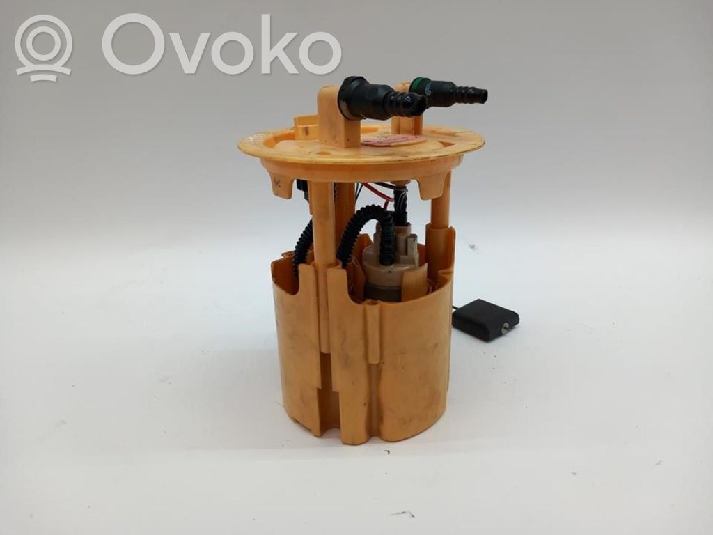 Polttoainesäiliön pumppu