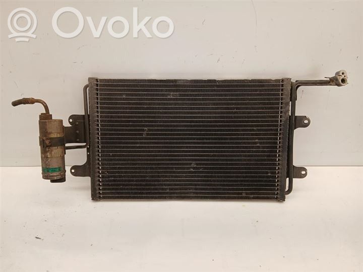 Volkswagen Golf IV Radiateur condenseur de climatisation 