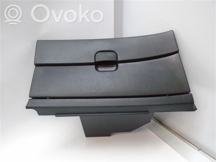 Nissan Qashqai Handschuhfach 