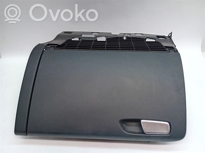 Audi A4 S4 B8 8K Handschuhfach