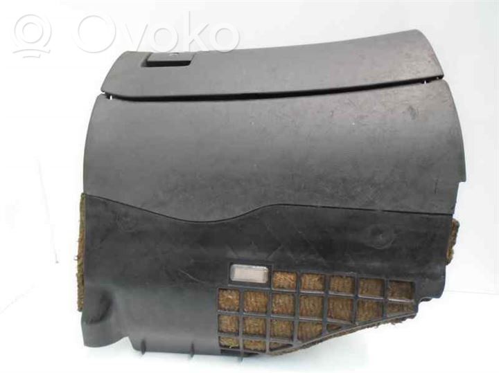 Audi A4 S4 B5 8D Hansikaslokero 